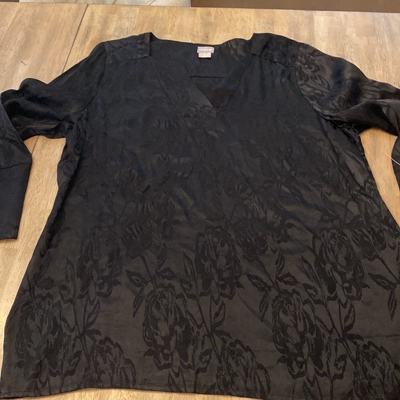 Chicos Size 2 Black Floral Long Sleeve Top - Size 2 - New w/Tags - Picture 7 of 16